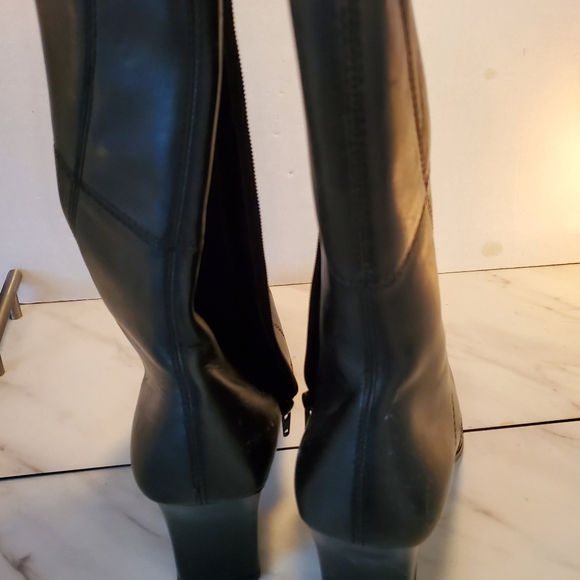 Ladies Dibba Classic Black Leather Boots Size 9 1/2 - Picture 4 of 5